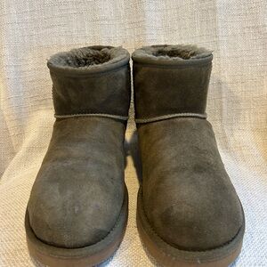 Ugg Classic Mini size 10